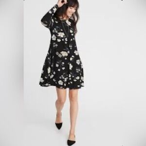 Old Navy Fit & Flare Jersey Dress 3/4 sleeve black floral size medium long